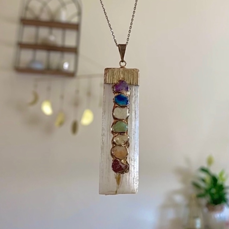 New Chakra Selenite Gemstone Crystal Necklace Pendant 68$